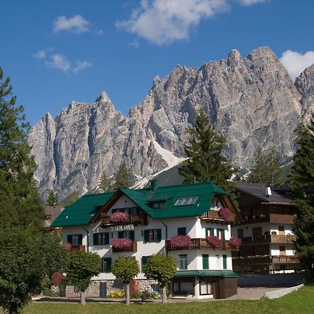 Hotel Oasi Cortina dʼAmpezzo Dış mekan fotoğraf