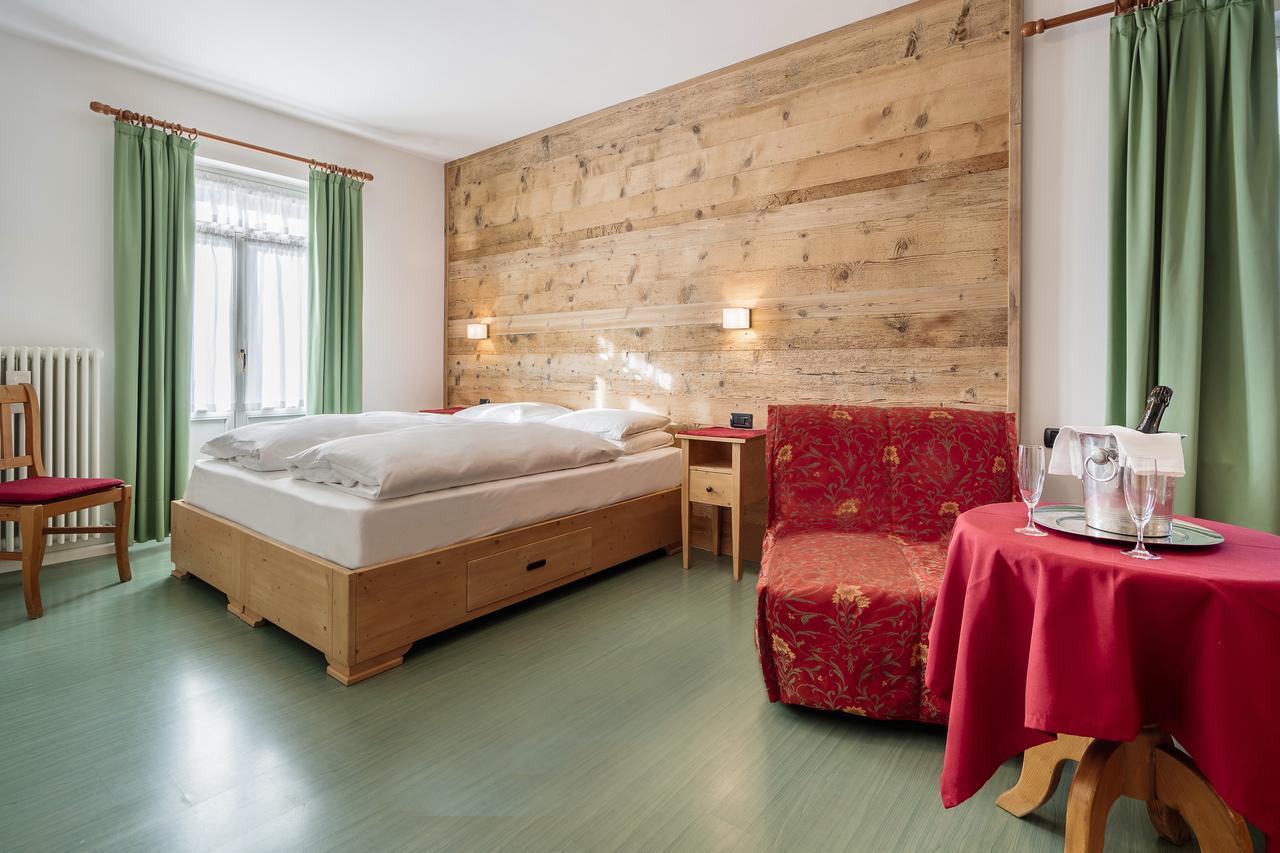 Hotel Oasi Cortina dʼAmpezzo Dış mekan fotoğraf