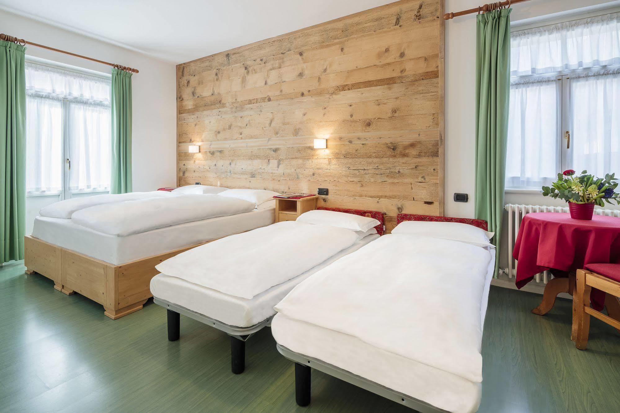 Hotel Oasi Cortina dʼAmpezzo Dış mekan fotoğraf