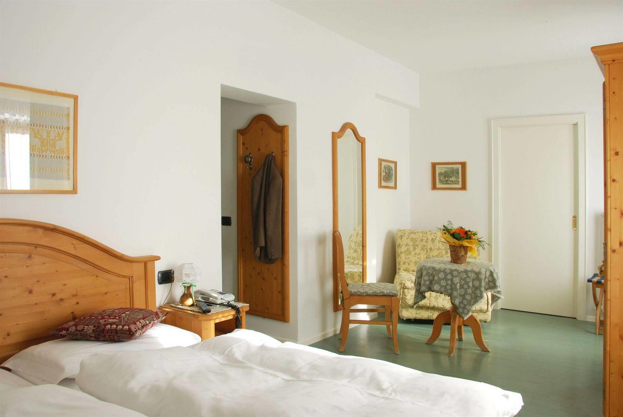 Hotel Oasi Cortina dʼAmpezzo Dış mekan fotoğraf